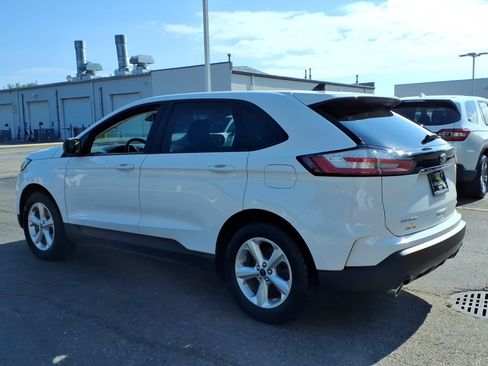 Used 2019 Ford Edge SE FWD image 9