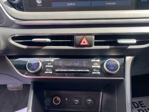 Used 2022 Hyundai Sonata Limited FWD image 14