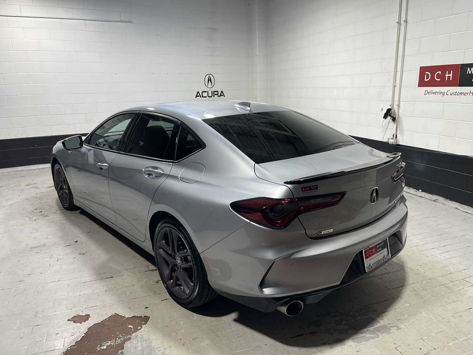 Used 2024 Acura TLX w/ A-SPEC Package AWD/4WD image 4