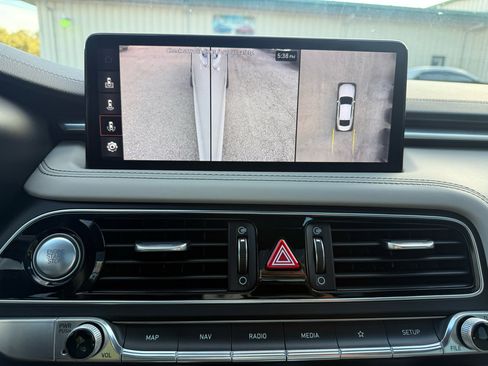 Used 2022 Genesis G70 3.3T image 32