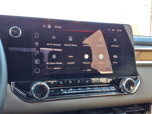 Used 2023 GMC Canyon Denali image 15