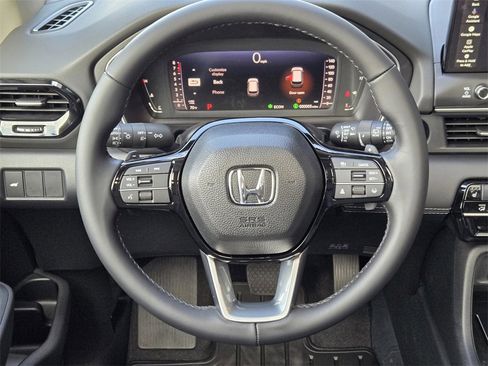 New 2026 Honda Pilot Touring image 14