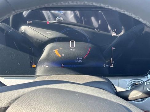 New 2026 Chevrolet Trax LT w/ Sunroof Package FWD image 34