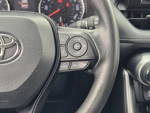 Used 2021 Toyota RAV4 XLE w/ Convenience Package image 26