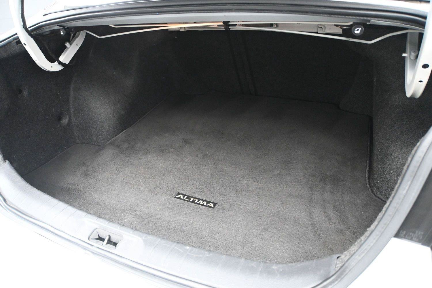 Used 2020 Nissan Altima 2.5 S FWD image 12