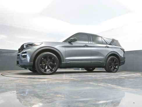 Used 2021 Ford Explorer ST w/ Equipment Group 401A AWD/4WD image 40