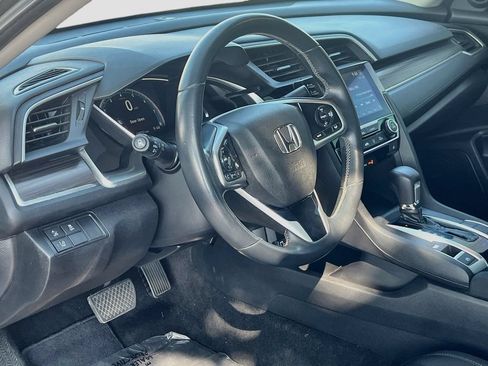 Used 2019 Honda Civic EX image 9