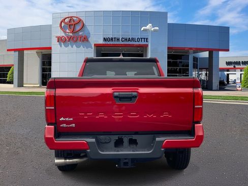 Used 2025 Toyota Tacoma SR5 AWD/4WD image 6