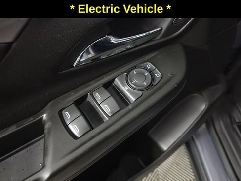 Certified 2023 Chevrolet Bolt LT FWD image 22