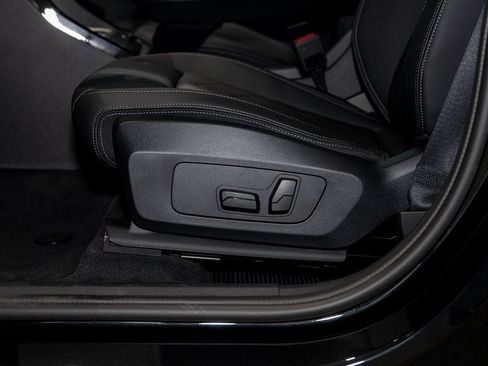 New 2025 BMW X1 xDrive28i w/ Premium Package image 16