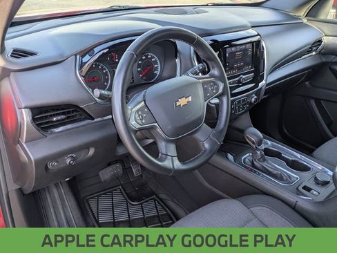 Used 2023 Chevrolet Traverse LT image 16