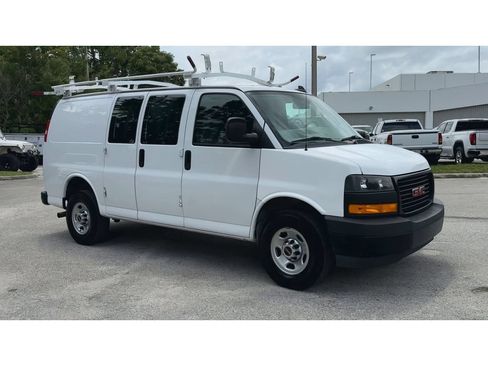 Used 2021 GMC Savana 2500 RWD image 2