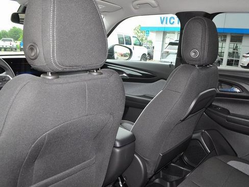 New 2025 Chevrolet TrailBlazer LT w/ Convenience Package image 12