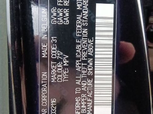 Used 2023 Volvo XC40 B5 Plus w/ Driver Assist Package image 39