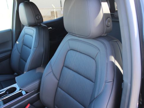 New 2026 Chevrolet Equinox LT image 28