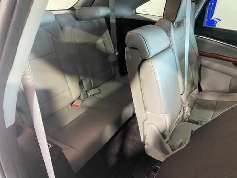 Used 2017 Acura MDX SH-AWD image 16