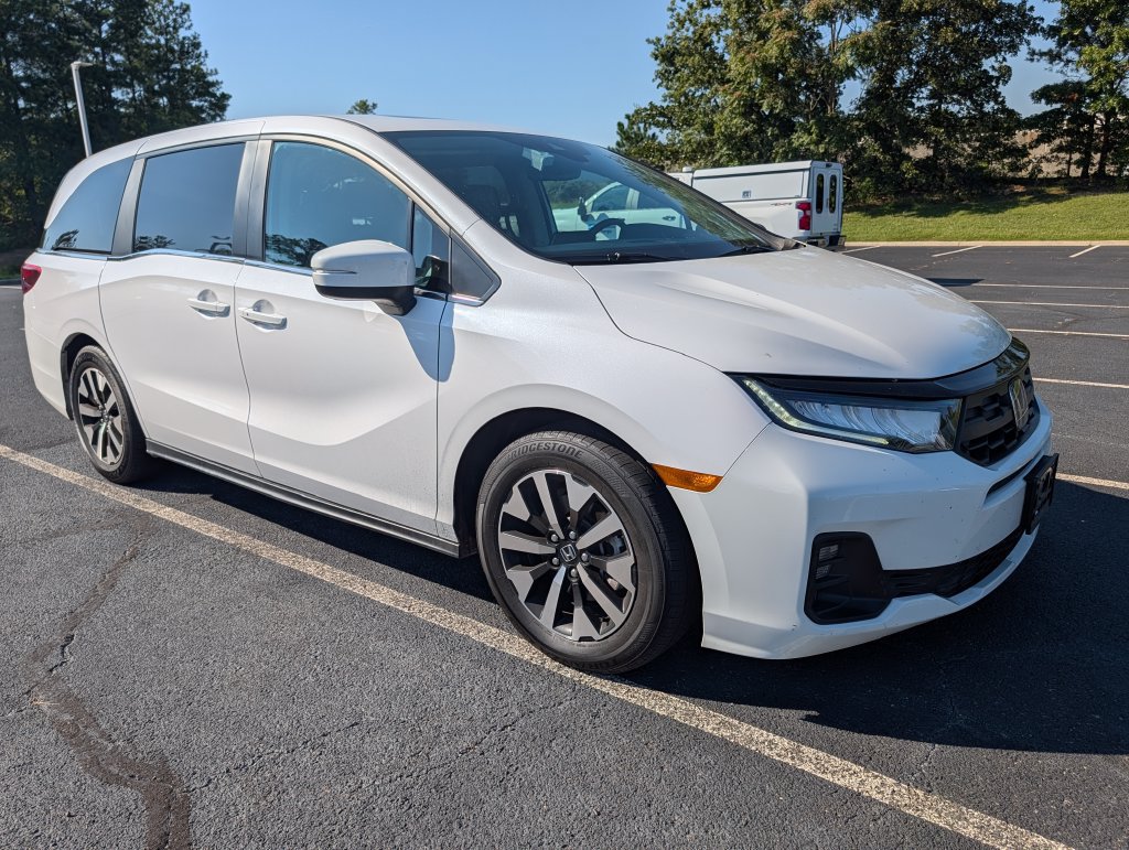 Used 2025 Honda Odyssey EX-L image 1