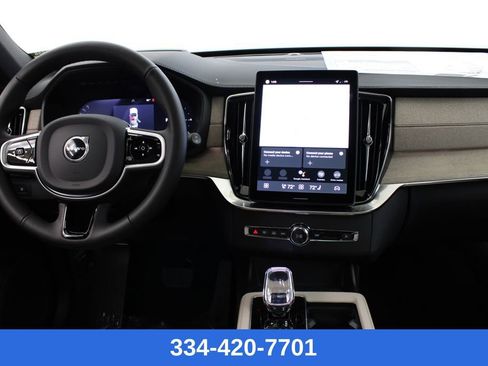 New 2026 Volvo XC90 T8 Ultra w/ Protection Package Premier image 8