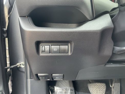 Certified 2022 Toyota RAV4 XLE image 21