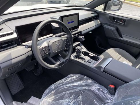 New 2026 Toyota RAV4 SE w/ Convenience Package AWD/4WD image 15