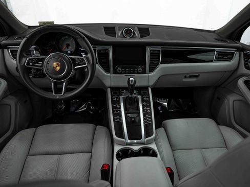 Certified 2017 Porsche Macan S AWD/4WD image 22