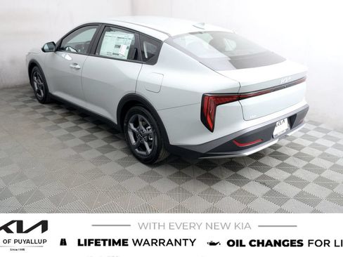 New 2026 Kia K4 FWD image 7