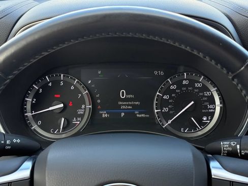 Used 2021 Toyota Highlander Platinum FWD image 13