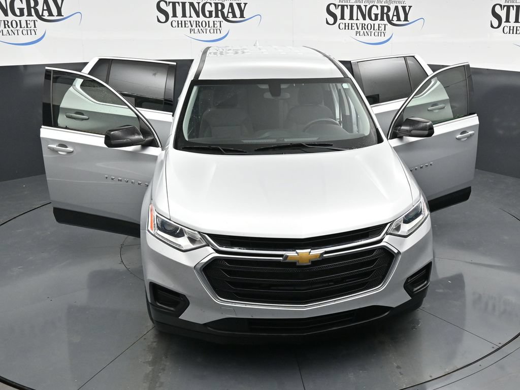 Used 2021 Chevrolet Traverse LS FWD image 34
