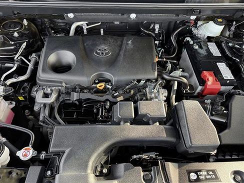 Certified 2024 Toyota RAV4 LE AWD/4WD image 21