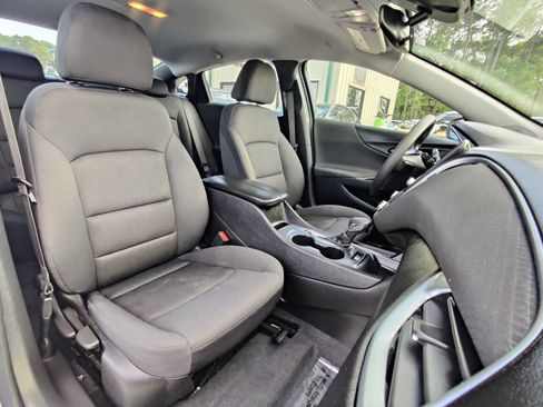 Used 2023 Chevrolet Malibu LT image 7
