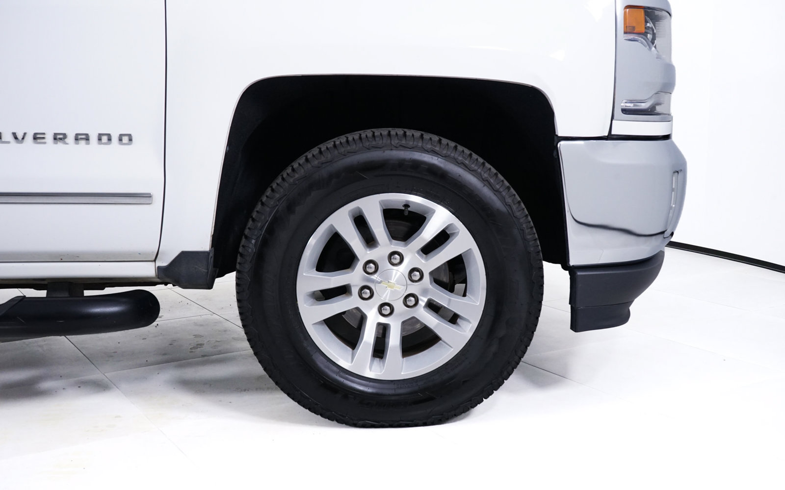 Used 2018 Chevrolet Silverado 1500 LTZ AWD/4WD image 14