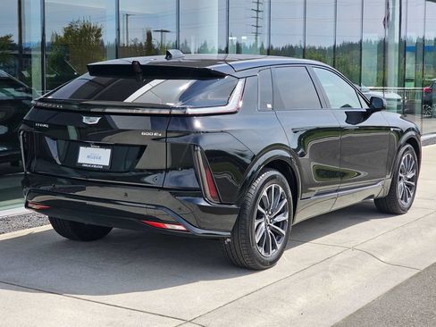 New 2026 Cadillac Lyriq Sport AWD/4WD image 5