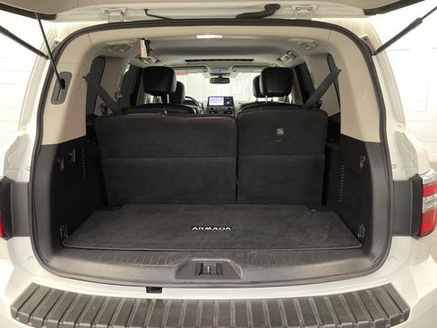Used 2022 Nissan Armada SL w/ Captain's Chairs Package RWD image 26