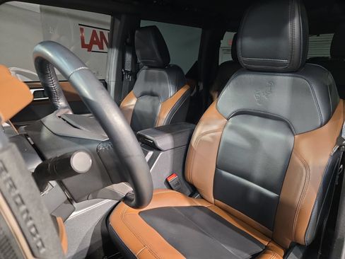 Used 2024 Ford Bronco Outer Banks AWD/4WD image 23