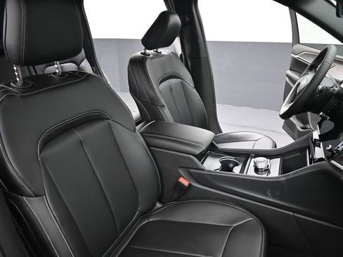 New 2026 Jeep Grand Cherokee Limited w/ Trailer Tow Package RWD image 26