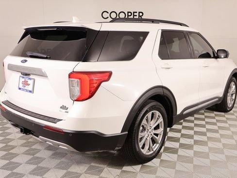 Used 2020 Ford Explorer XLT w/ Equipment Group 202A image 21