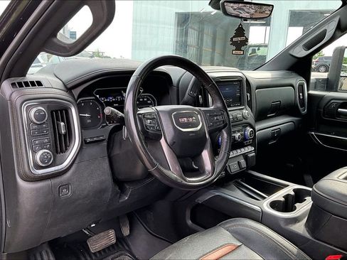 Used 2021 GMC Sierra 2500 AT4 w/ AT4 Premium Plus Package AWD/4WD image 4