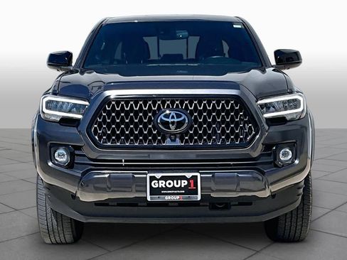 Used 2022 Toyota Tacoma Limited w/ Nightshade Package AWD/4WD image 4