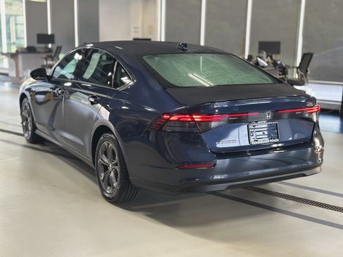 Used 2023 Honda Accord EX image 7
