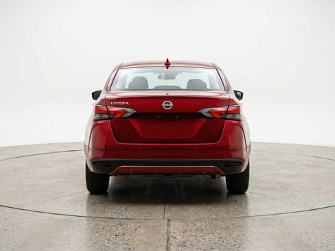 Used 2025 Nissan Versa SV image 7