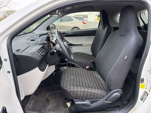 Used 2014 Scion iQ image 11