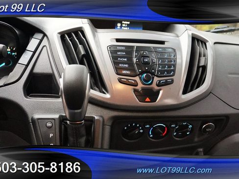 Used 2017 Ford Transit 150 XLT image 21