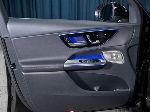New 2026 Mercedes-Benz GLC 300 image 12