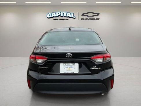Used 2023 Toyota Corolla LE image 4