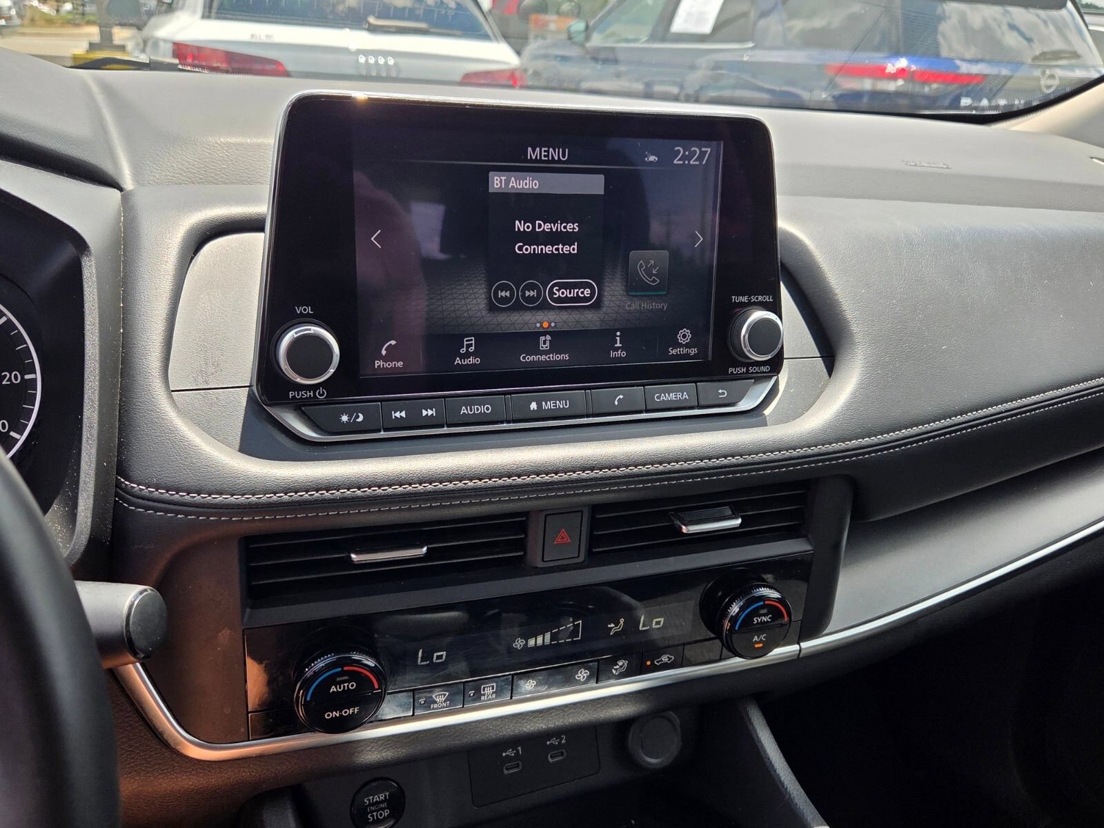 Used 2025 Nissan Rogue SV FWD image 19