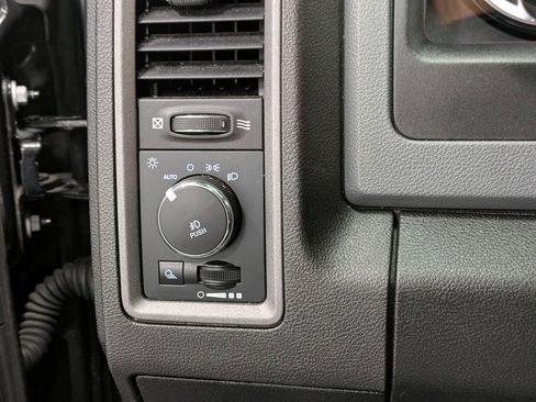 Used 2019 RAM 1500 Express w/ Express Value Package image 21