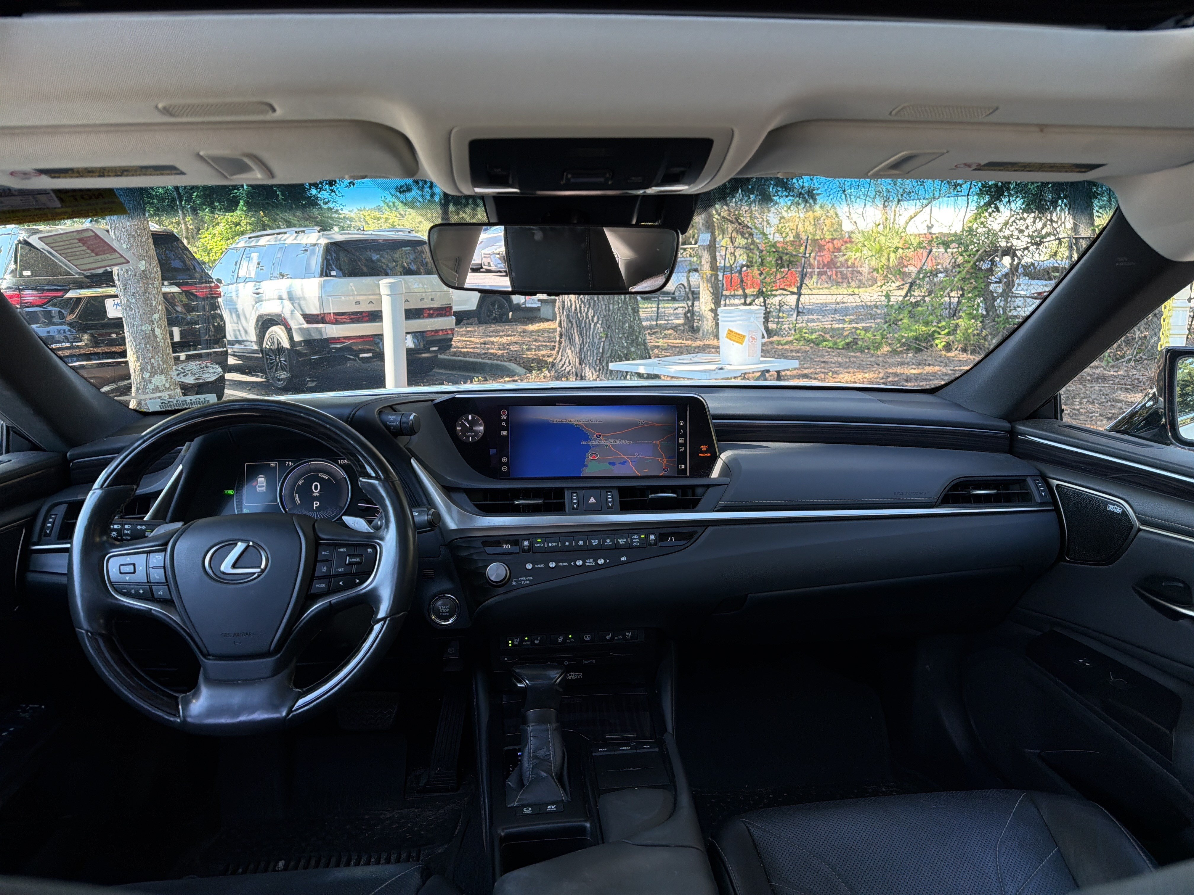 Used 2021 Lexus ES 300h w/ Accessory Package FWD image 34