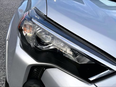 Used 2022 Toyota 4Runner SR5 image 26