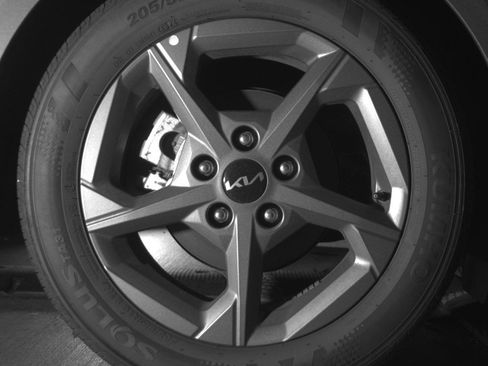 Used 2025 Kia K4 LXS image 15