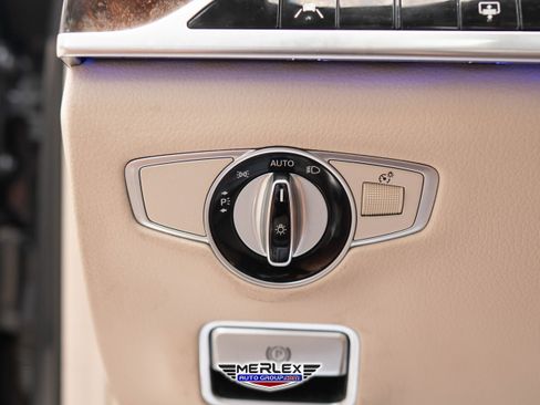 Used 2019 Mercedes-Benz S 560 Sedan image 39
